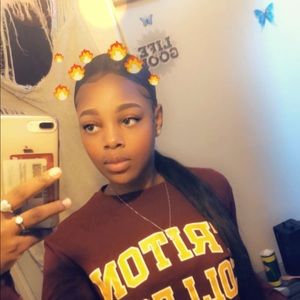 Meet your Posher, Daquinda